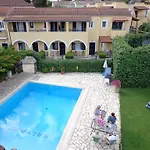 Kalypso Ξενοδοχείο με διαμερίσματα Γουβιά