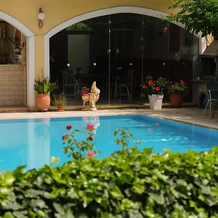 Aparthotel Kalypso 4*