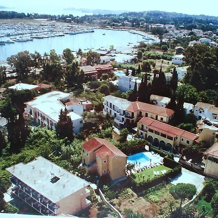 מלון דירות Kalypso 4*